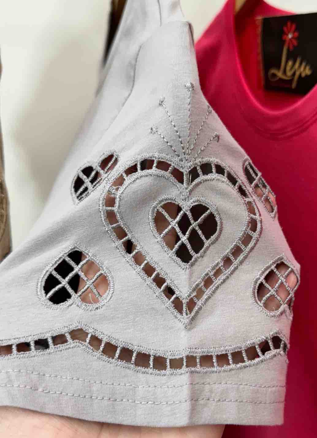 T-Shirt malha e Algodão